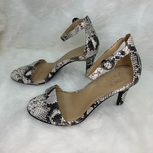 *New Naturalizer Kinsley Snake Print Leather Heel